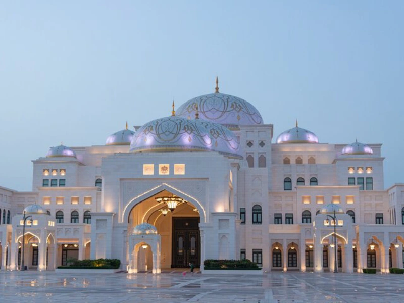 Luci di Qasr Al Watan nel tramonto, Qasr Al Watan